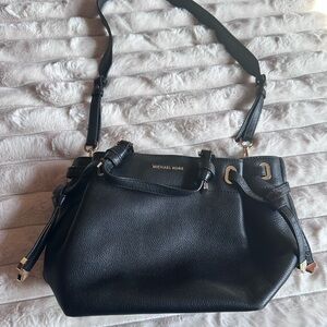 NWOT. Michael Kors Black Leather Shoulder Bag